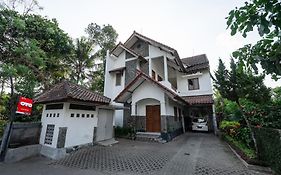 OYO 1778 Omah Duwet Near RSUD Sleman