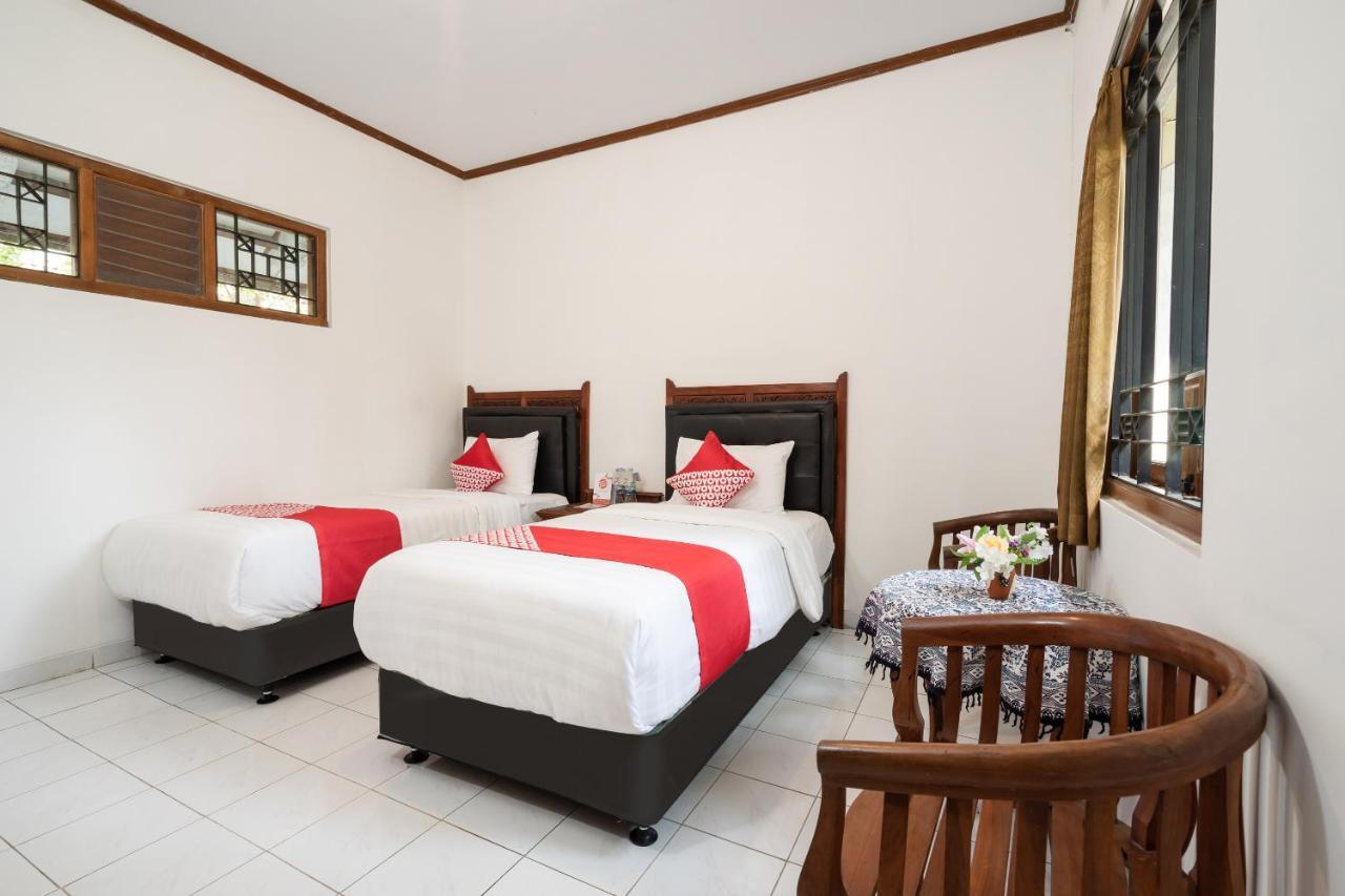 OYO 1778 Omah Duwet Near RSUD Sleman Hotel Beran Kidul Bagian luar foto